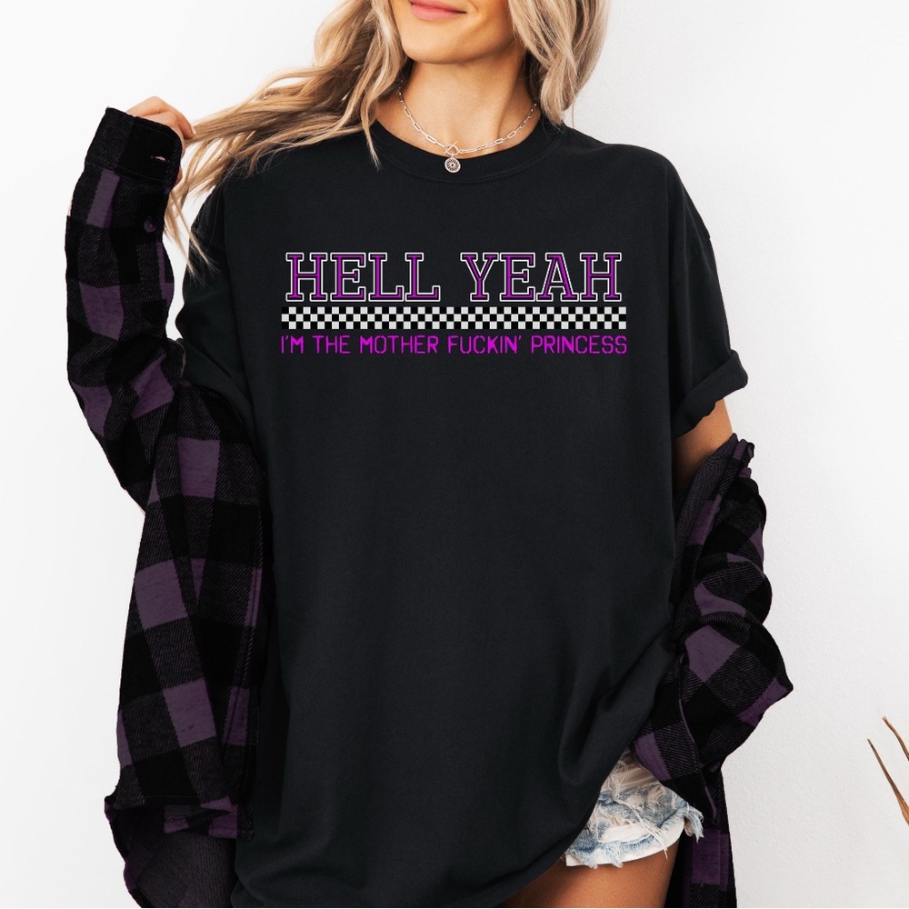 Avril Lavigne Graphic Tee